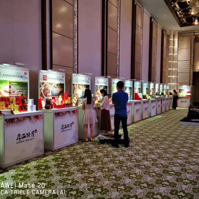 南宁展览器材展桌展柜租赁，大库存出货快，服务到位