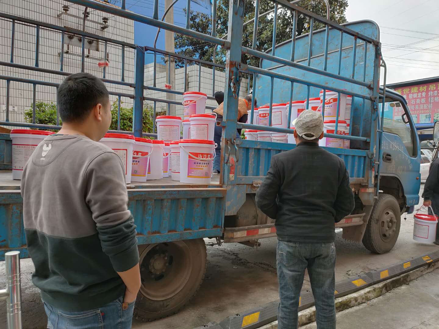 赣州市毛坯墙面脱沙，清水墙掉沙起砂专用修复材料-治沙灵效果好