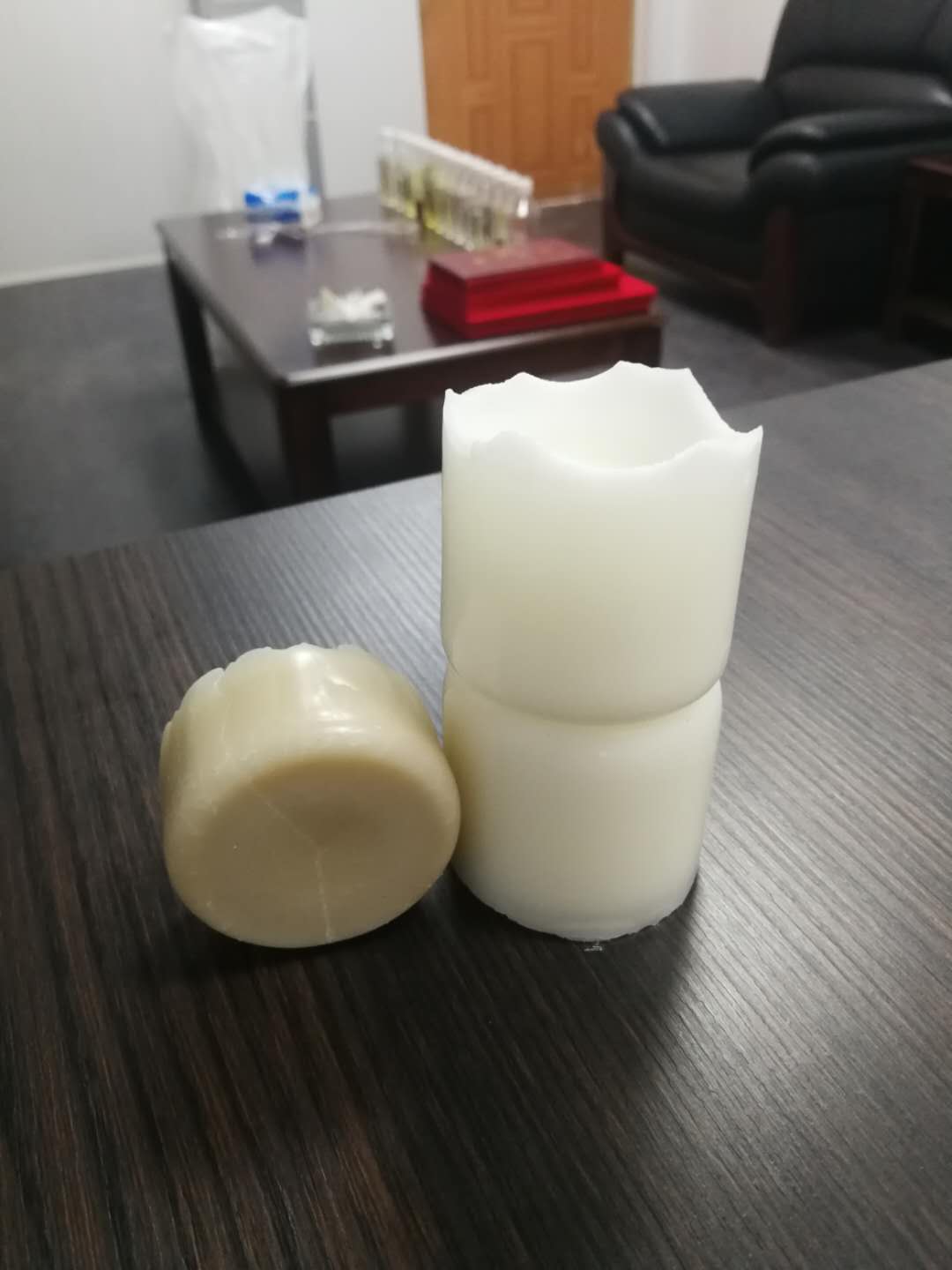 供应石蜡油脱色技术