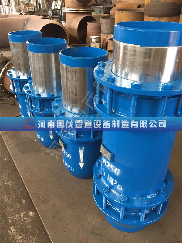 单向套筒补偿器