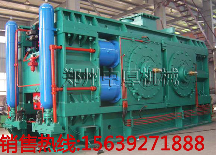 2431580924_1825162777