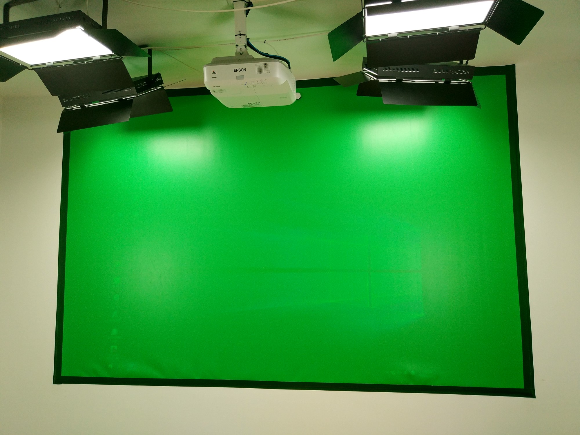 4k超清真三维虚拟演播室-实现大场景精细化色彩丰富的虚拟场景