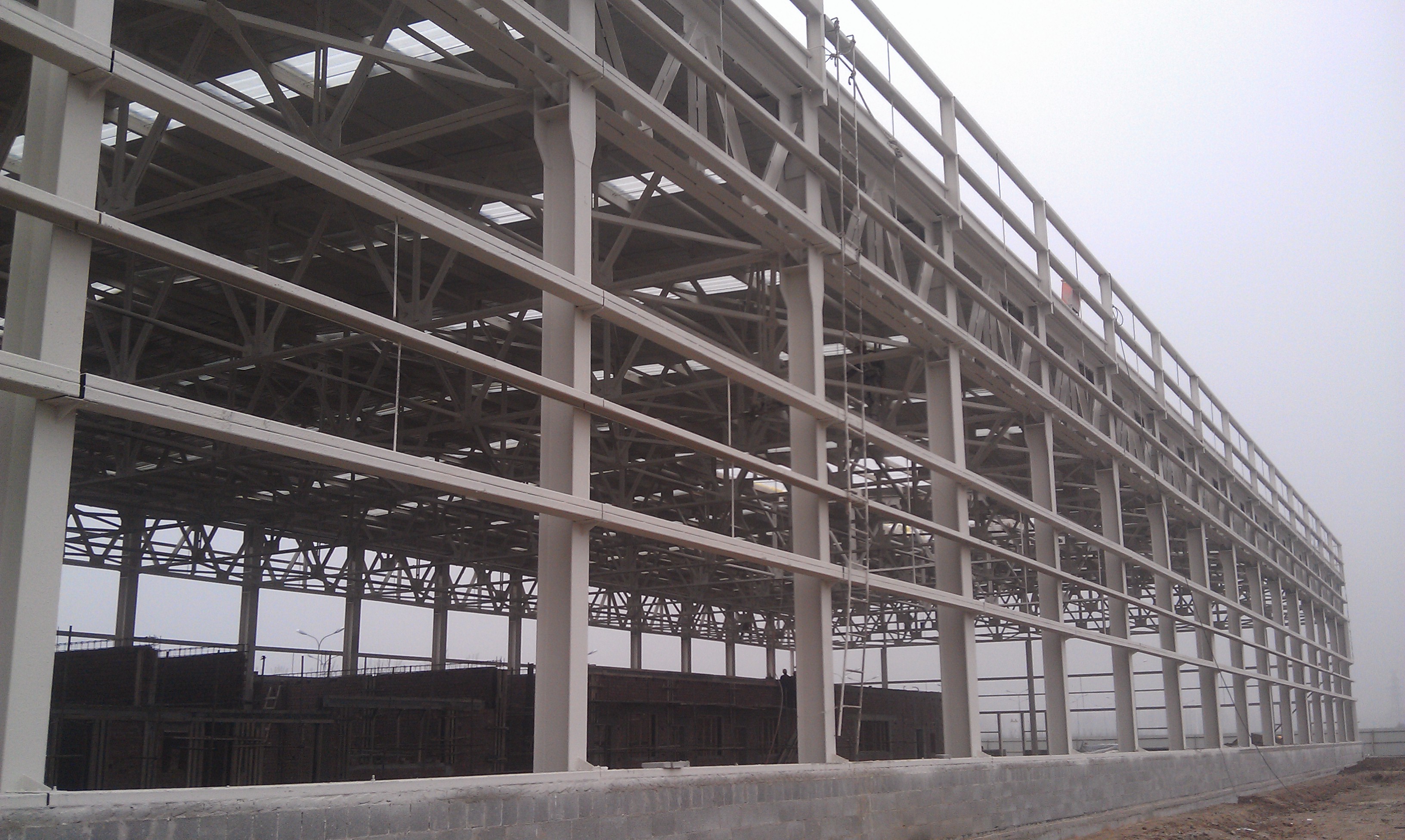 平谷钢结构造价低-北京福鑫腾达设计钢结构安装工程