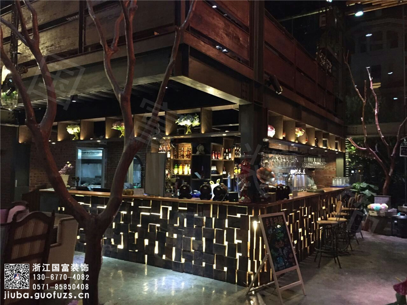 杭州酒吧厨房设计与桌椅设备合理搭配