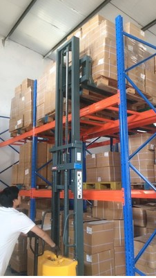 增高版液压堆高车--河北东圣吊索具制造有限公司--液压堆高车|手动叉车|小型搅拌机|石材夹具