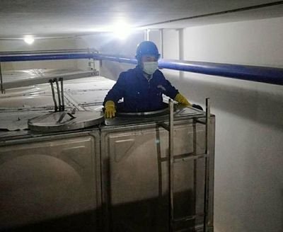 深圳龙华区水池清洗公司，清洁生活水箱，小区蓄水箱清洗消毒