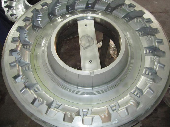 工程轮胎模具 载重轮胎模具 东凤轮胎模具厂家