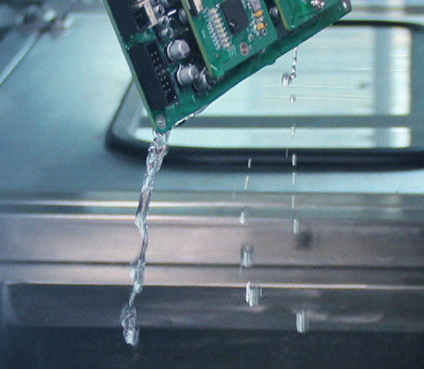 水基清洗剂清洗PCBA.jpg