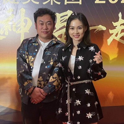 梁静​经纪公司13144445077