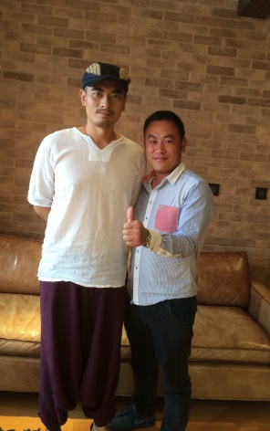 石智勇​经纪人13144445077