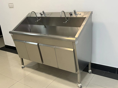 双层制作无缝焊接多人位刷手池