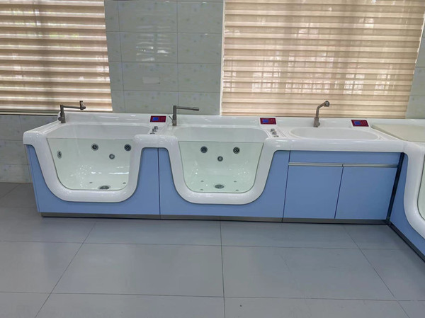 宝宝洗澡设备高分子人体型洗礼池U字型游泳缸