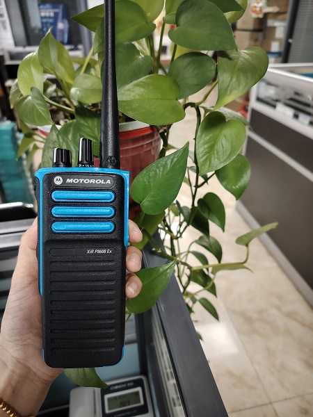 摩托罗拉XIR P8608EX高等级数字防爆对讲机