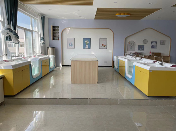 婴儿洗浴高分子材质宝宝游泳洗澡