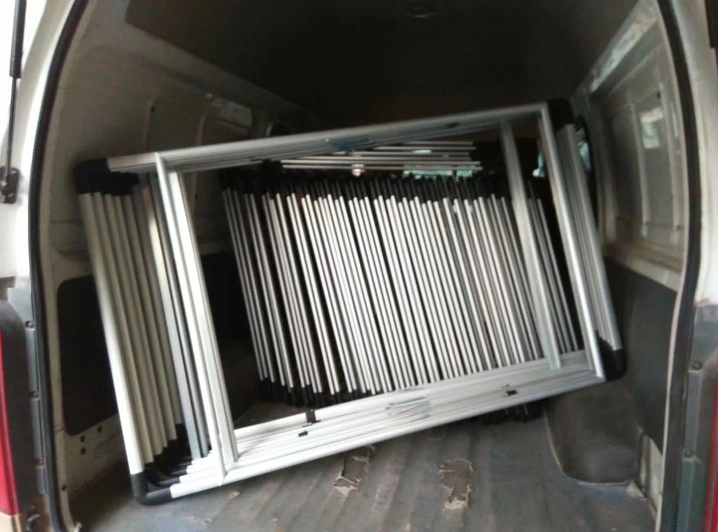 西安手提海报架,西安铝合金海报架,西安折叠海报架,西安海报架定做