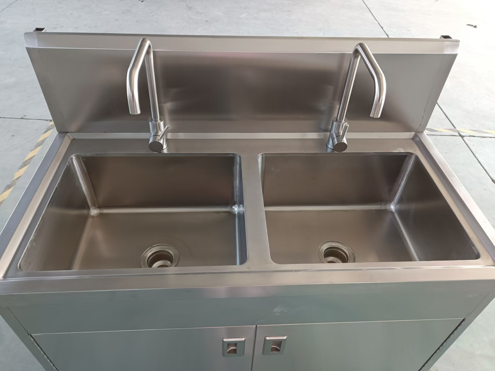 迪新不锈钢器械清洗水槽双连槽清洗设备