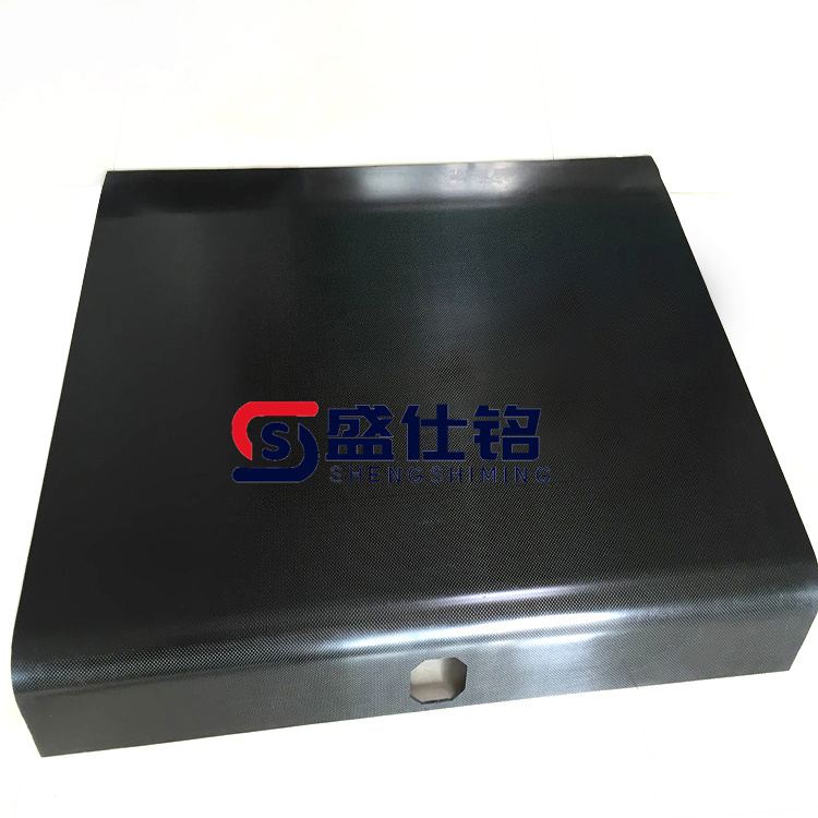 碳纤维模压轻量化设备零配件厂家